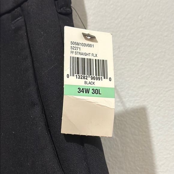 Van Heusen 34 x 30 Flat Front Straight Fit Flex Waist Men's Black Dress Pants - Picture 3 of 10